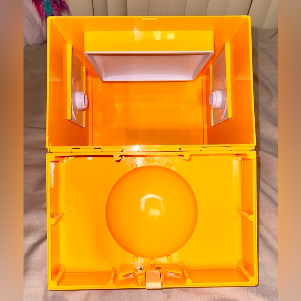 LankyBox Huge Boxy Storage Box + 9 Squishy & Hard Toys Toy Glow Series 3 RARE - Picture 4 of 7